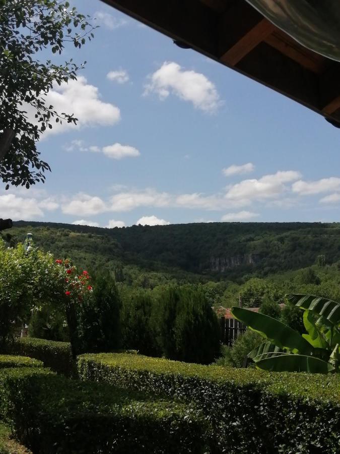 Krushunska Panorama Hotell Krushuna Eksteriør bilde